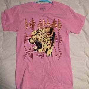 DEF LEPPARD pink shirt size small